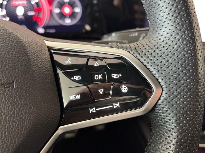 Volkswagen Golf GTI 2.0 TSI GTI DSG
