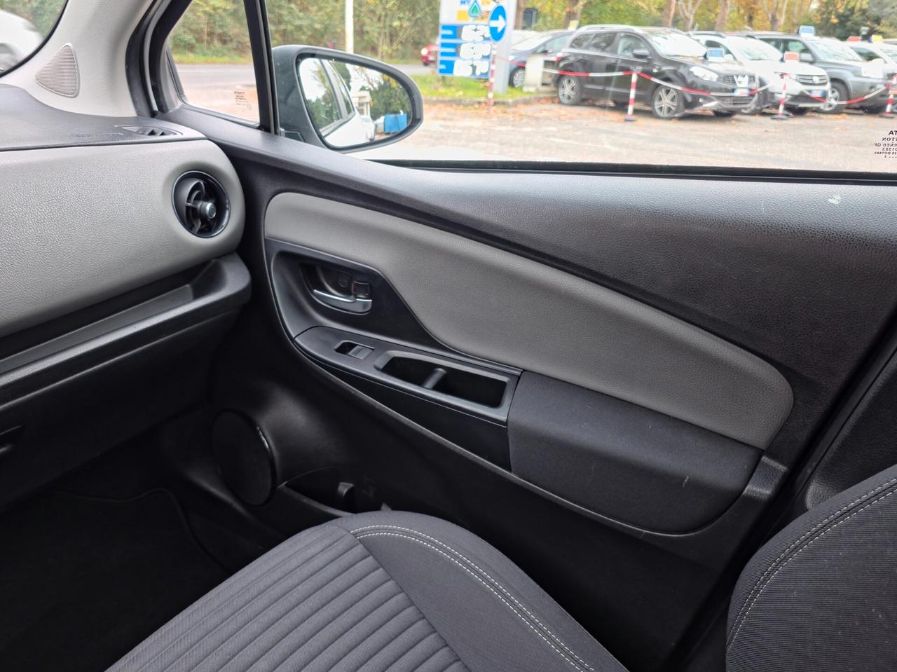 Toyota Yaris 1.5 Hybrid 5 porte Active 2018-E6 Automatico NEO