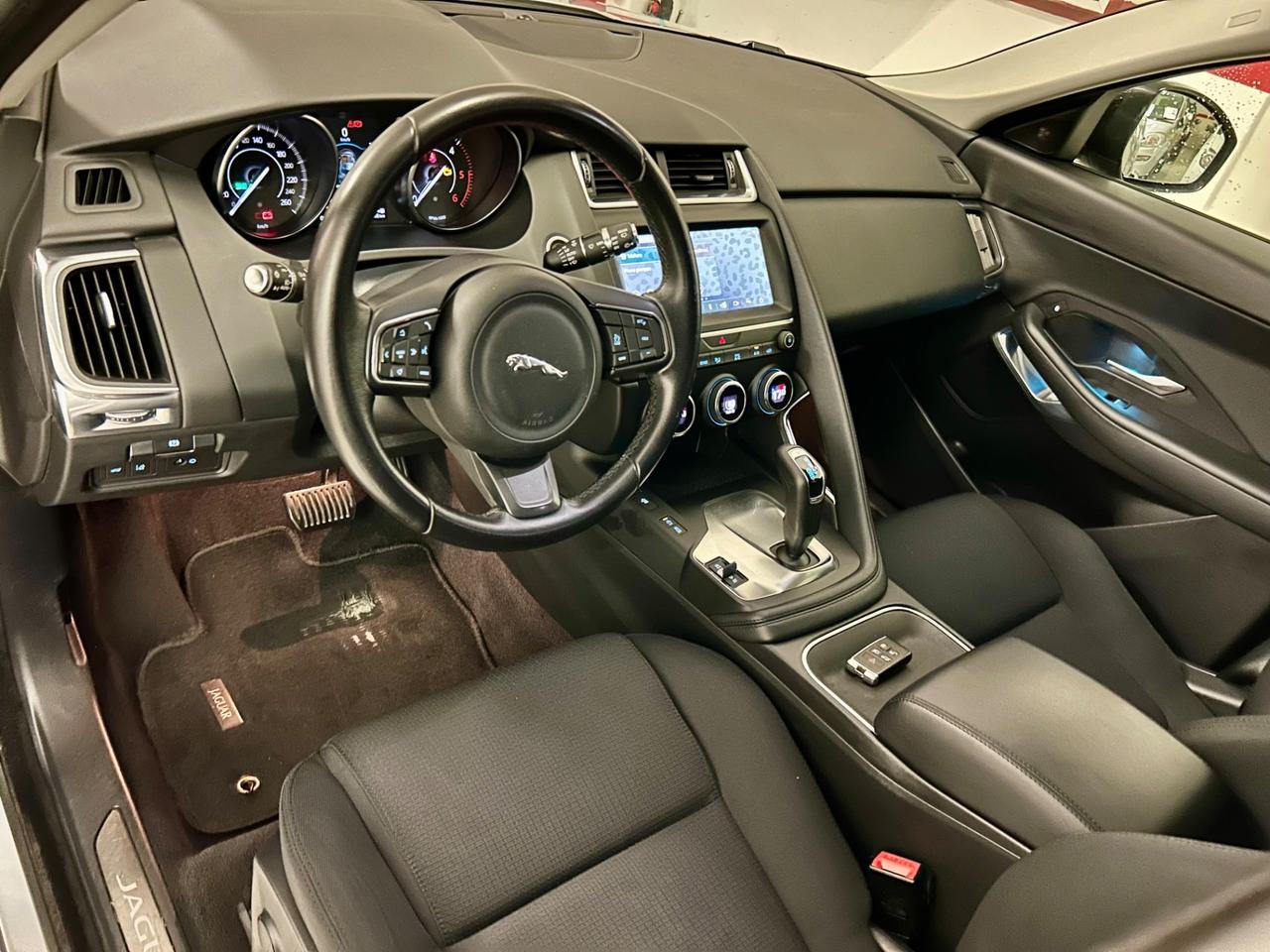 Jaguar E-Pace 2.0D 180 CV AWD aut. First Edition