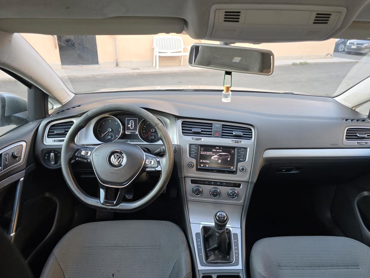 Volkswagen Golf 1.6 TDI 110 CV 5p. Executive BlueMotion Technology garanzia 12 mesi