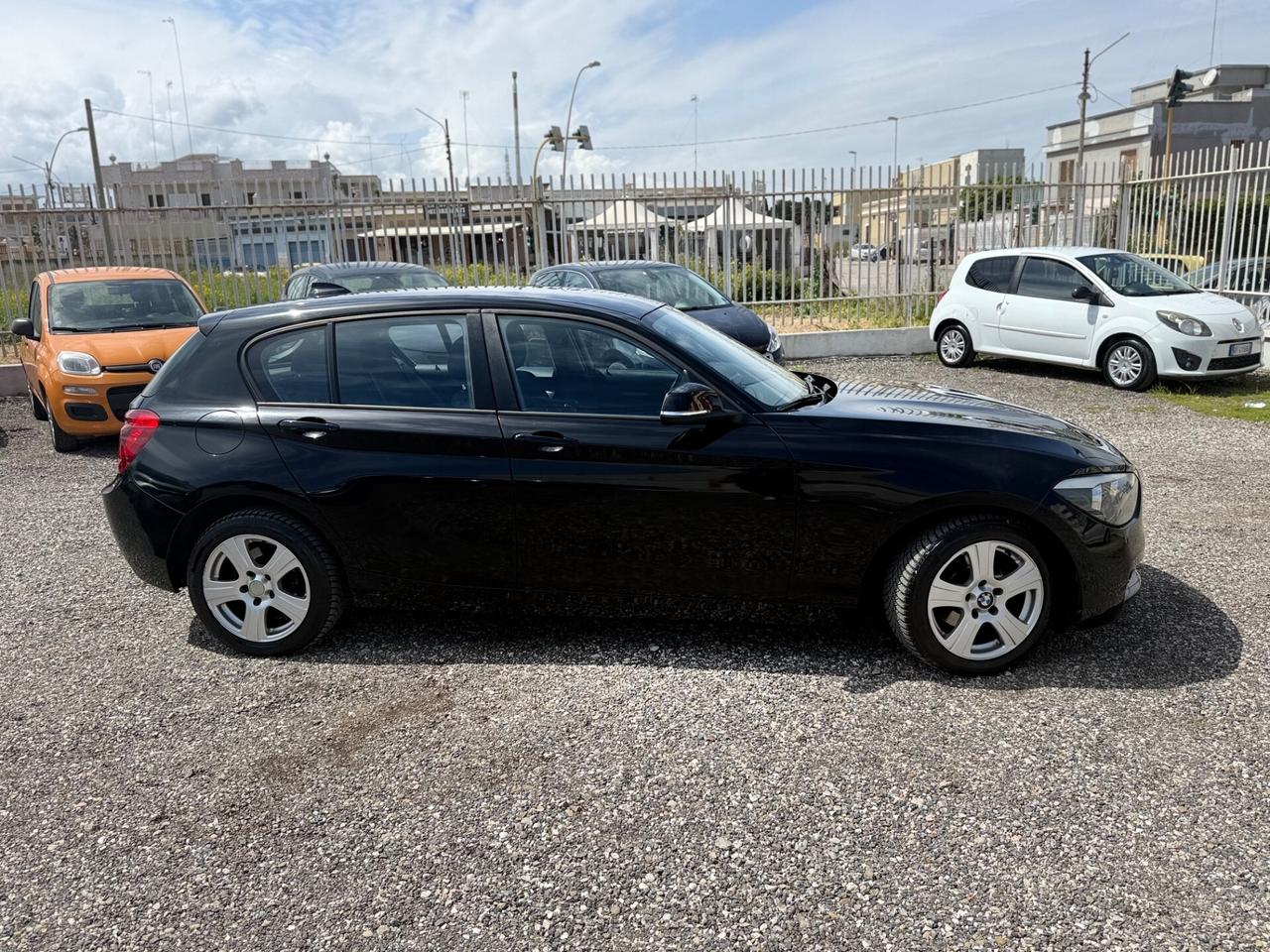Bmw 116 116d 5p. Efficient Dynamics Urban