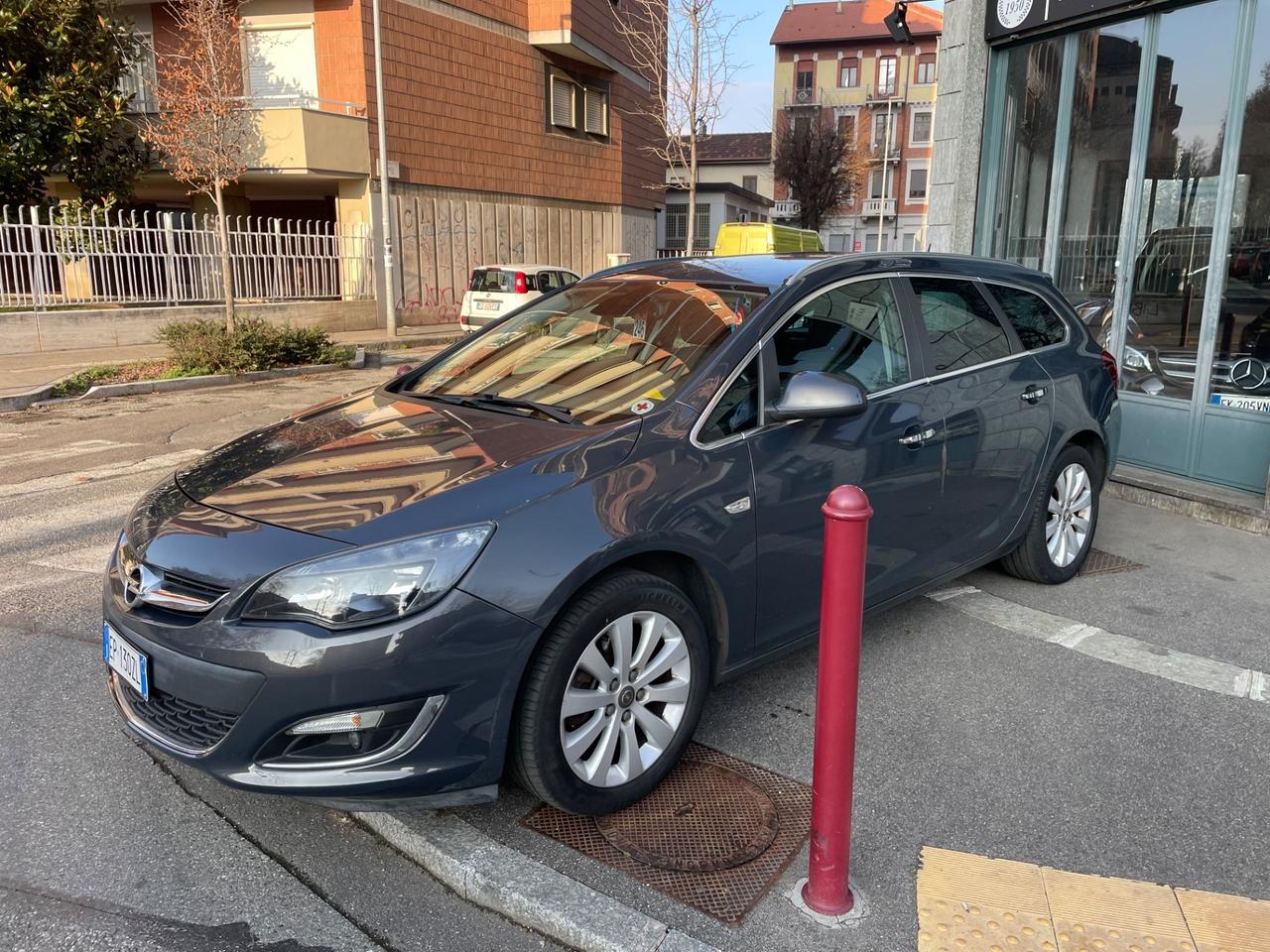 Opel Astra 1.7 CDTI110CVSportsTourerCosmo/GARANZIA