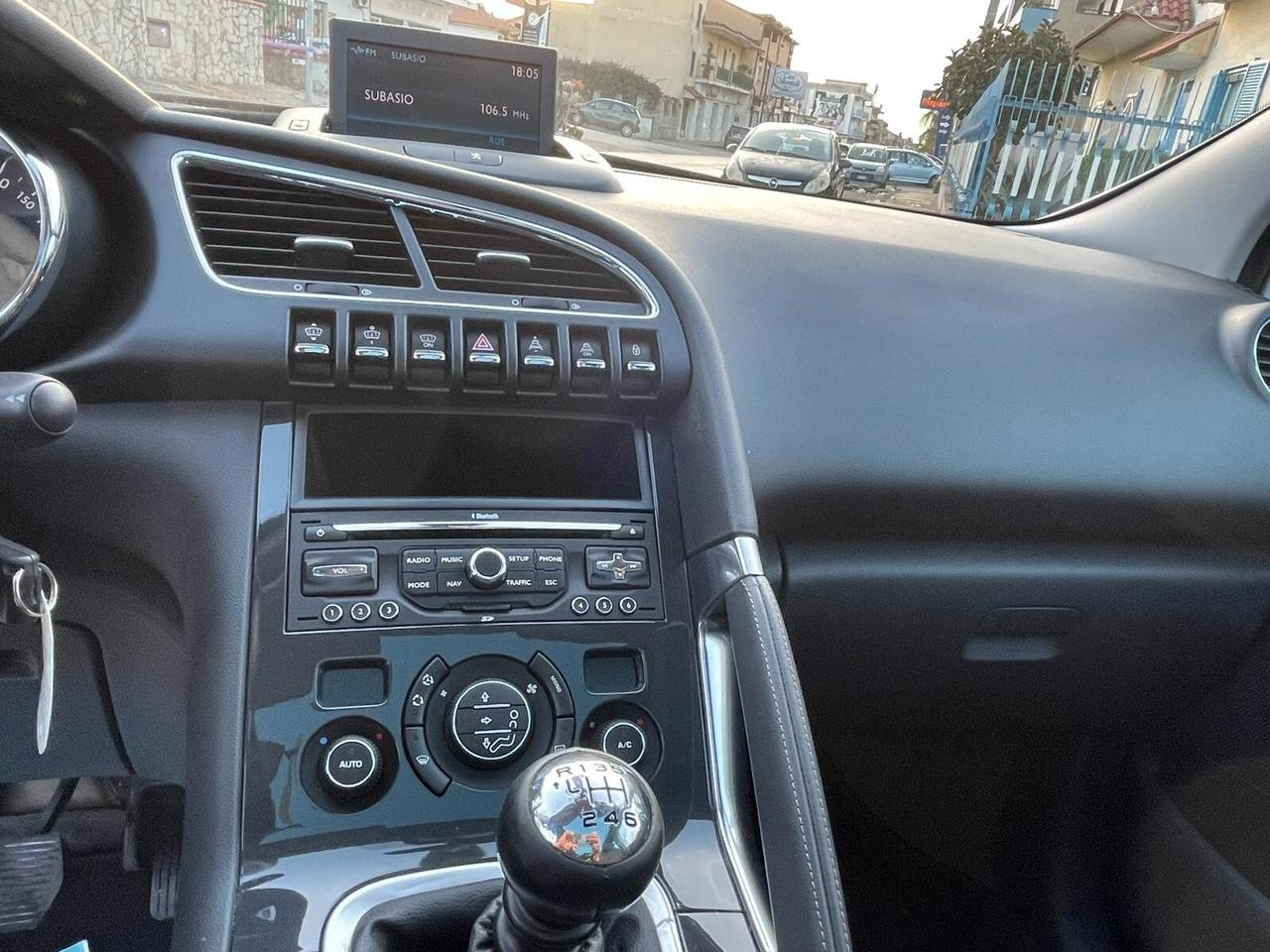 Peugeot 3008 2.0 HDi 150CV Business