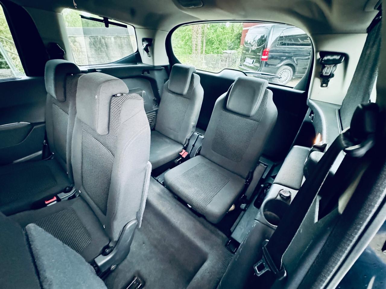 Peugeot 5008 2.0 HDi 150CV Business 7 Posti