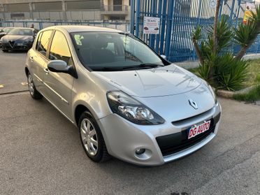 Renault Clio 1.5 dCi 75 cv 2012 navigatore
