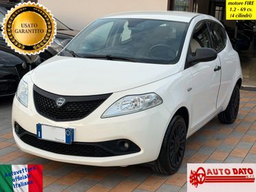Lancia Ypsilon 1.2 69 cv. ELEFANTINO BLU