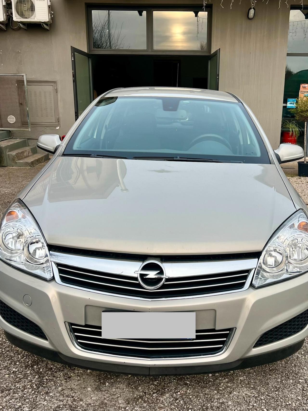 Opel Astra 1.7 CDTI 125CV 5 porte Cosmo