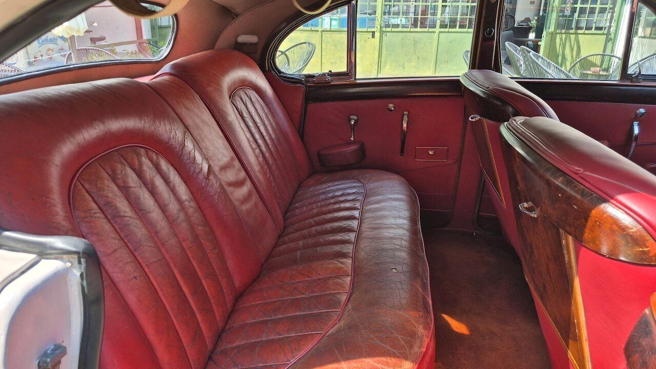 Jaguar Mark IX Saloon MK 9 – 1960 - SUMMER PRICE