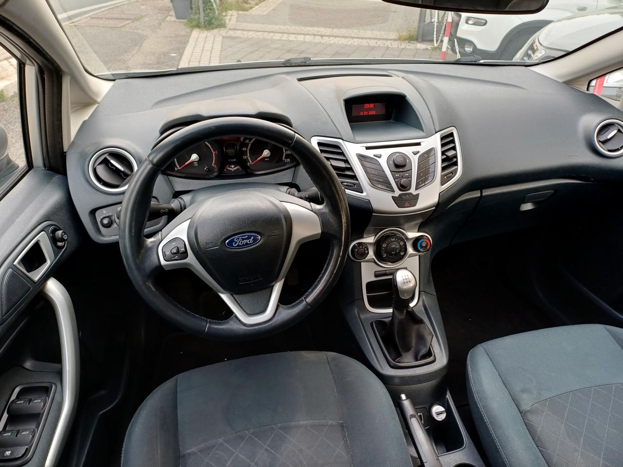 Ford Fiesta 1.5 TDCi 75CV 5 porte