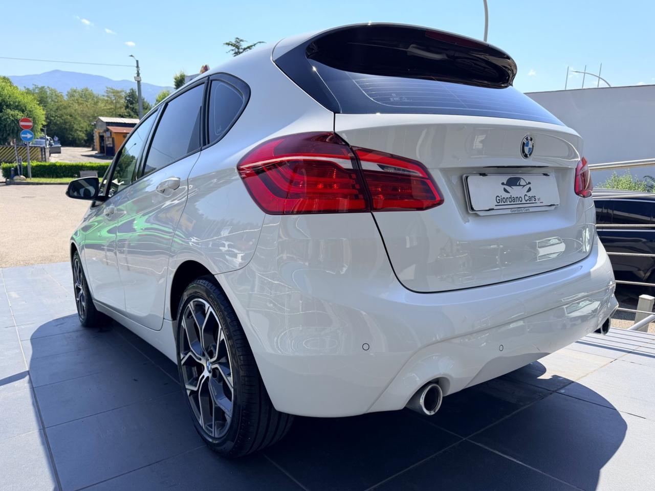 Bmw 2er Active Tourer 220d Luxury aut.
