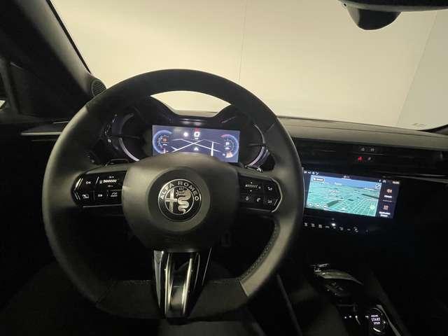 Alfa Romeo Junior 1.2 Hybrid 145cv Speciale + Sabelt + Led Matrix