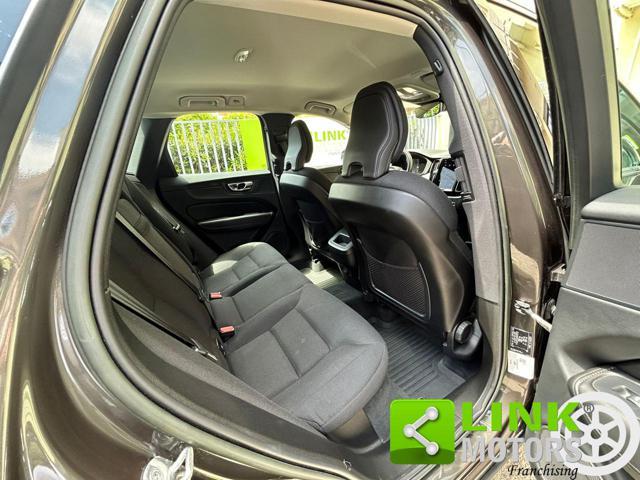 VOLVO XC60 Momentum pro MILD HYBRID B4