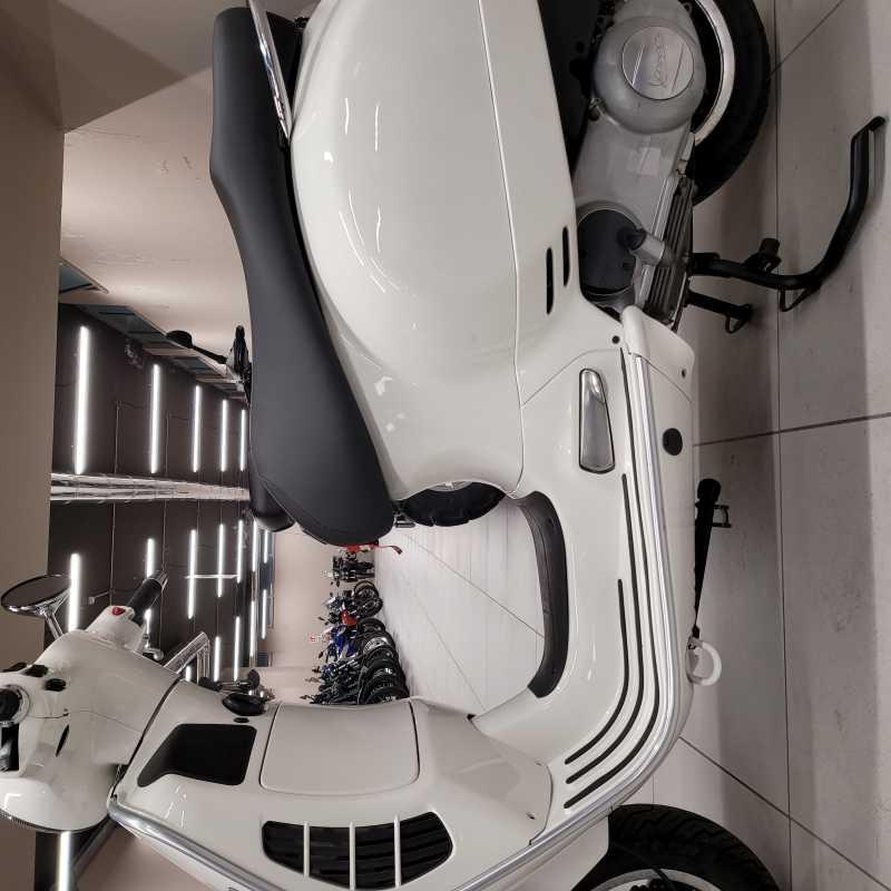 Vespa GTS 300 - 2012