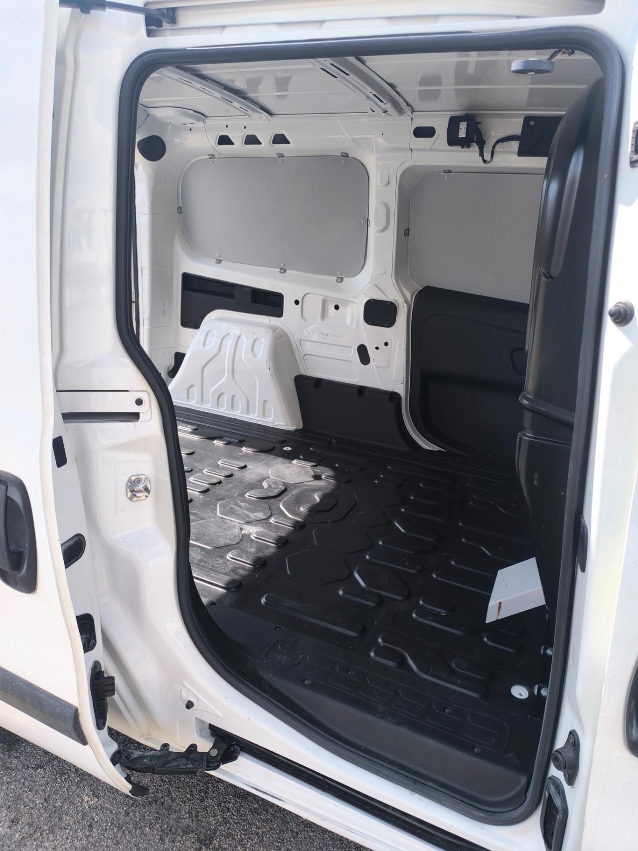 FIAT DOBLÒ 1.6 DIESEL MAXI 1 PROPIETARIO KM 123000