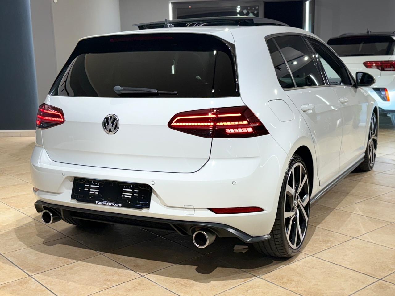 Golf GTI 2.0 TSI 245cv DSG Performance