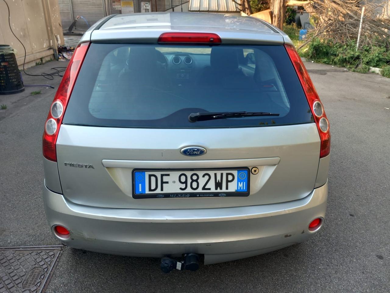 Ford Fiesta 1.4 16V 3p. Ghia