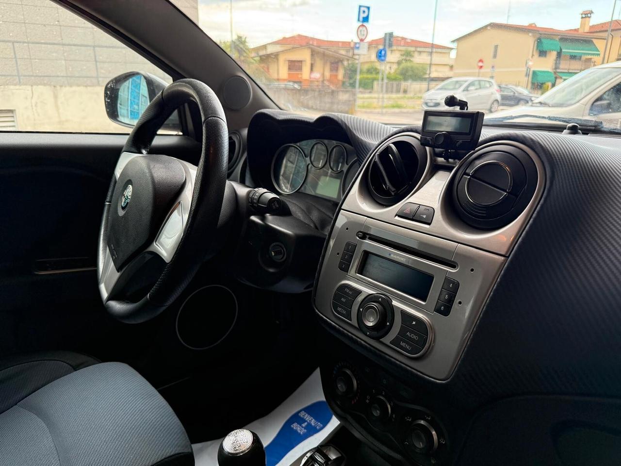 Alfa Romeo MiTo 1.6 JTDm 16V Distinctive Sport Pack