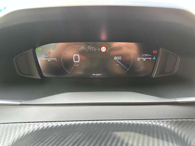 Peugeot 2008 1.2 100cv Allure + Navi + Key Less + Camera 360