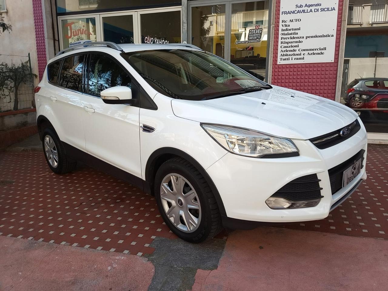 Ford Kuga 2.0 TDCI 140 CV 4WD Titanium