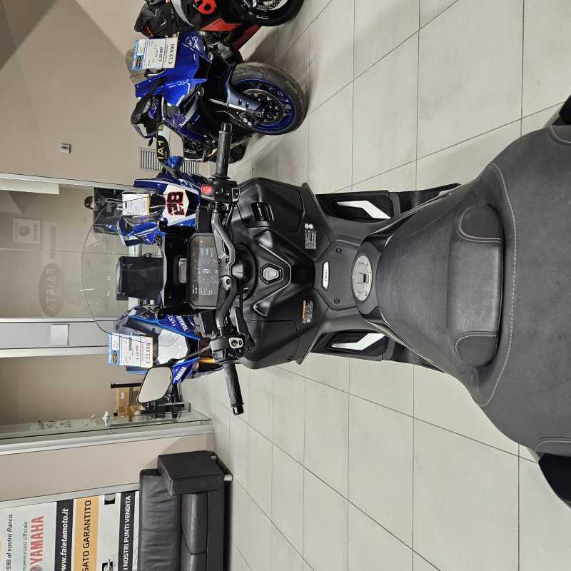 Yamaha T-Max 560 - 2022