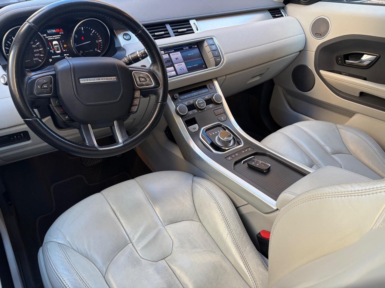 Land Rover Range Evoque 2.2 TD4 5p. Prestige