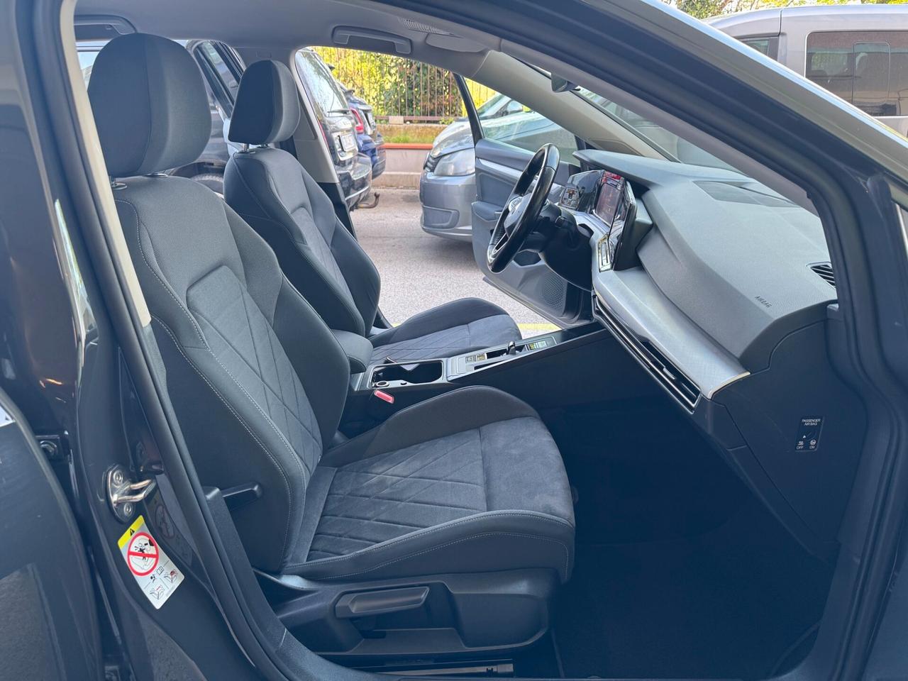 Volkswagen Golf VIII 2.0 tdi Style dsg UNICO PROP.