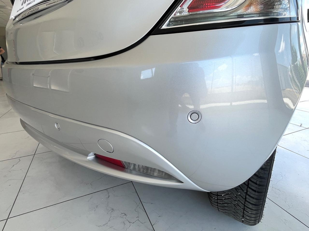 Lancia Ypsilon 1.2 69 CV 5 porte 39000 KM