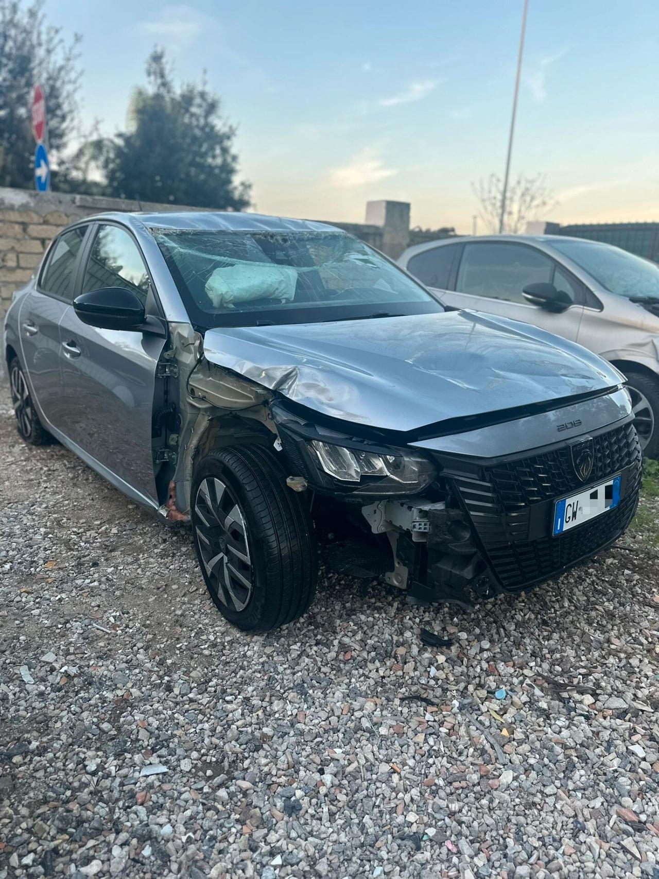 Peugeot 208 PureTech 100 Stop&Start 5 porte Style Sinistrata incidentata