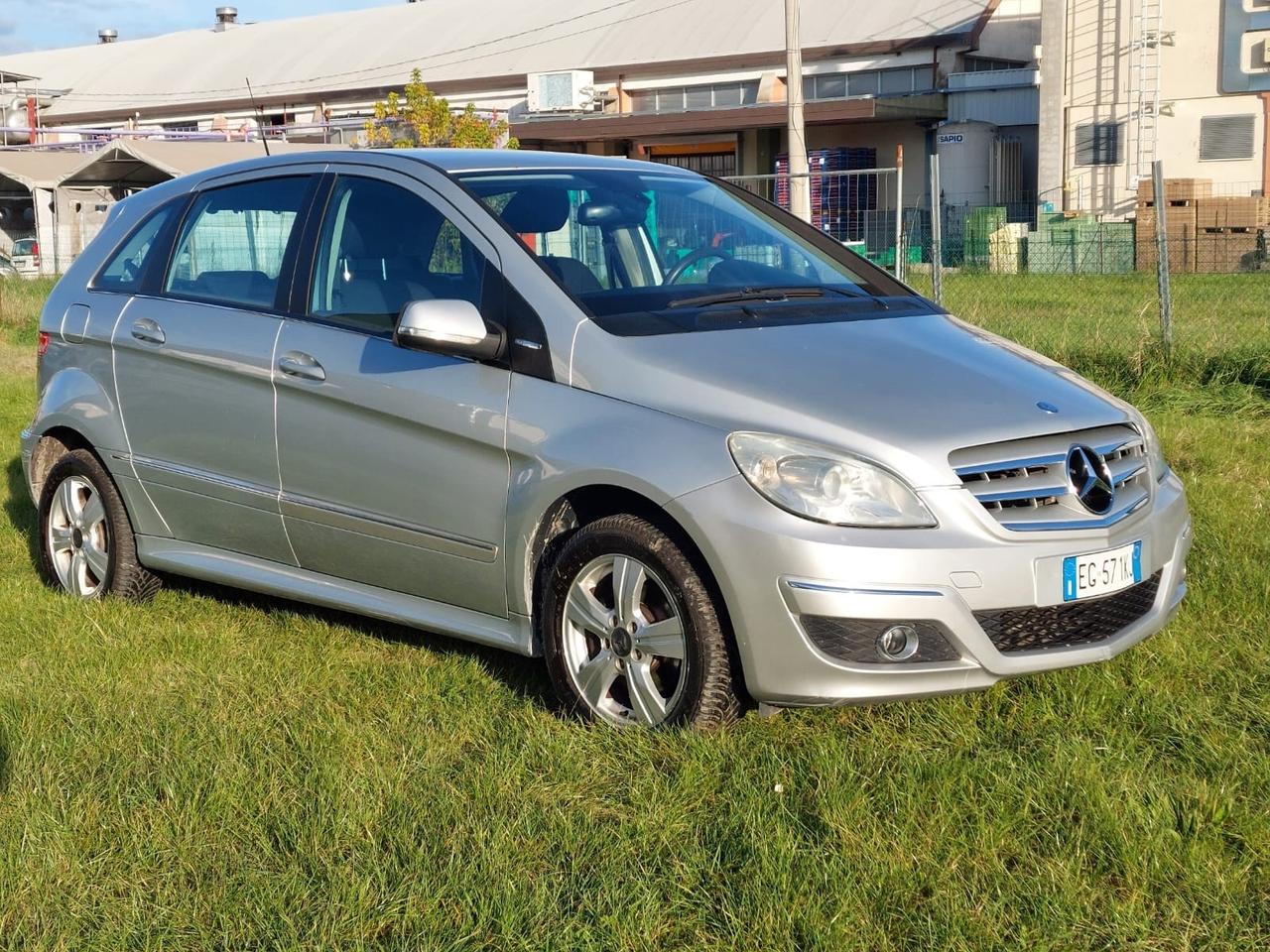 Mercedes-benz B 180 B 180 NGT BlueEFFICIENCY Premium