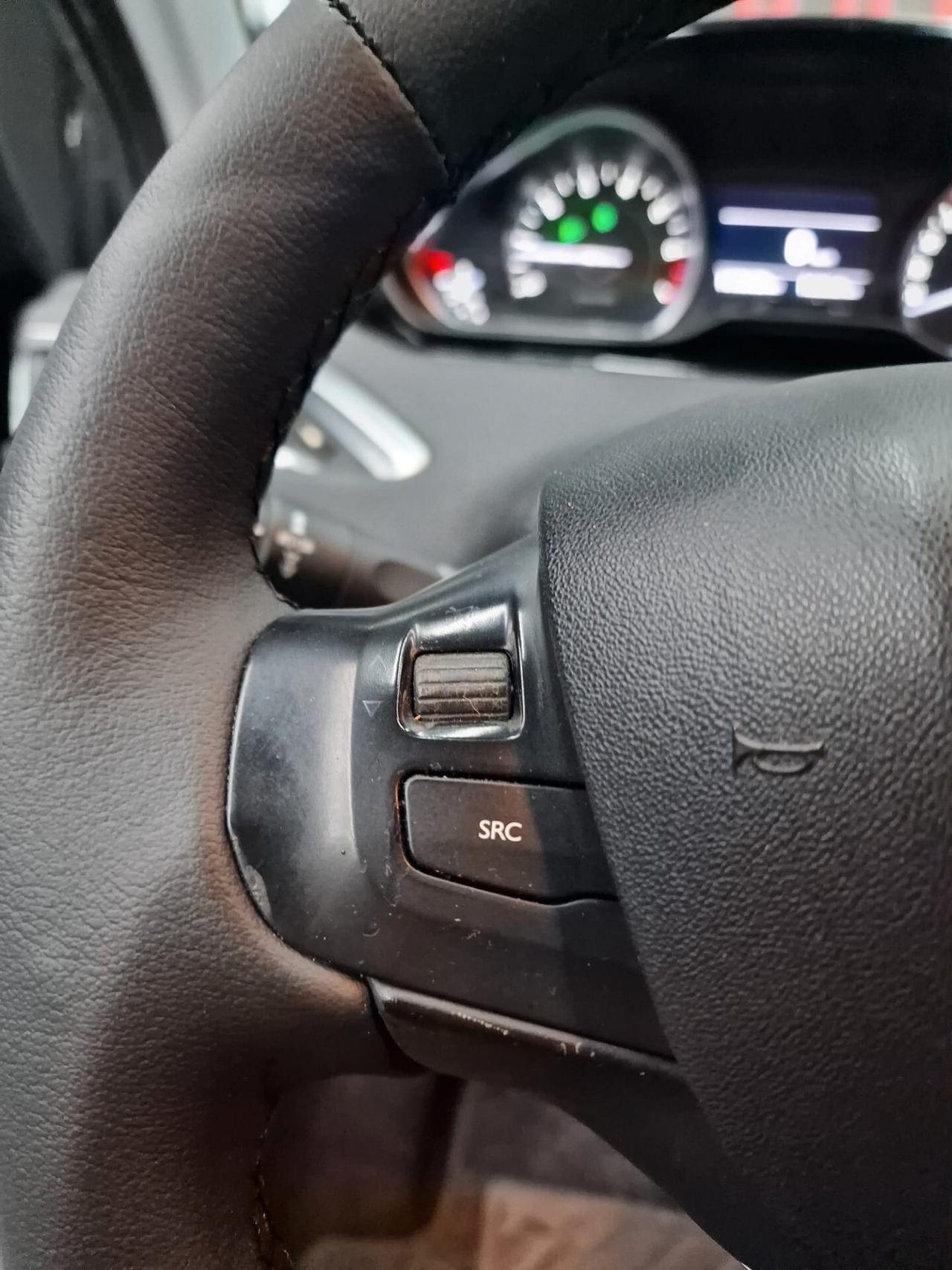 Peugeot 208 1.2 PureTech 82 5 porte Allure