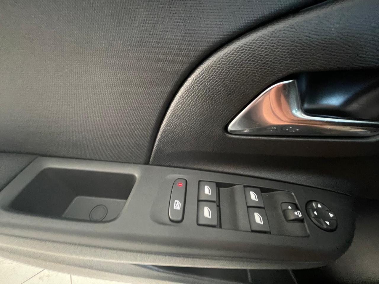 OPEL Corsa electric 136cv