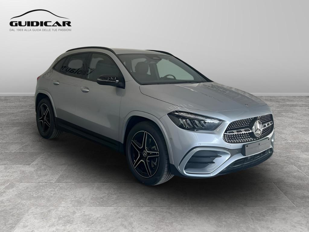 Mercedes-Benz GLA 180 d Automatic