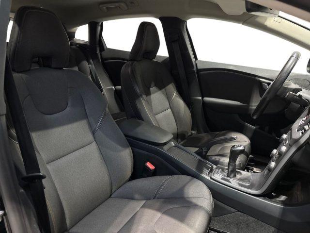 VOLVO V40 Cross Country D2 Business Plus