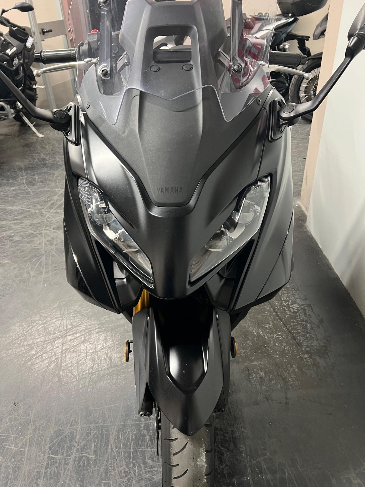 Yamaha TMAX 560 Tech Max