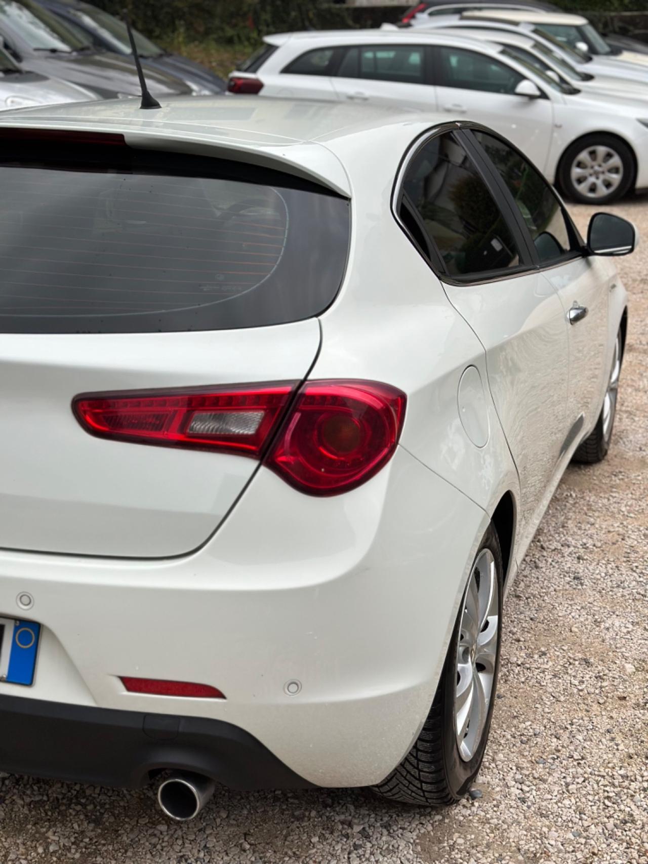 Alfa Romeo GIULIETTA 2.0 JTDm-2 DISTINCTIVE KMCERT GARANZ