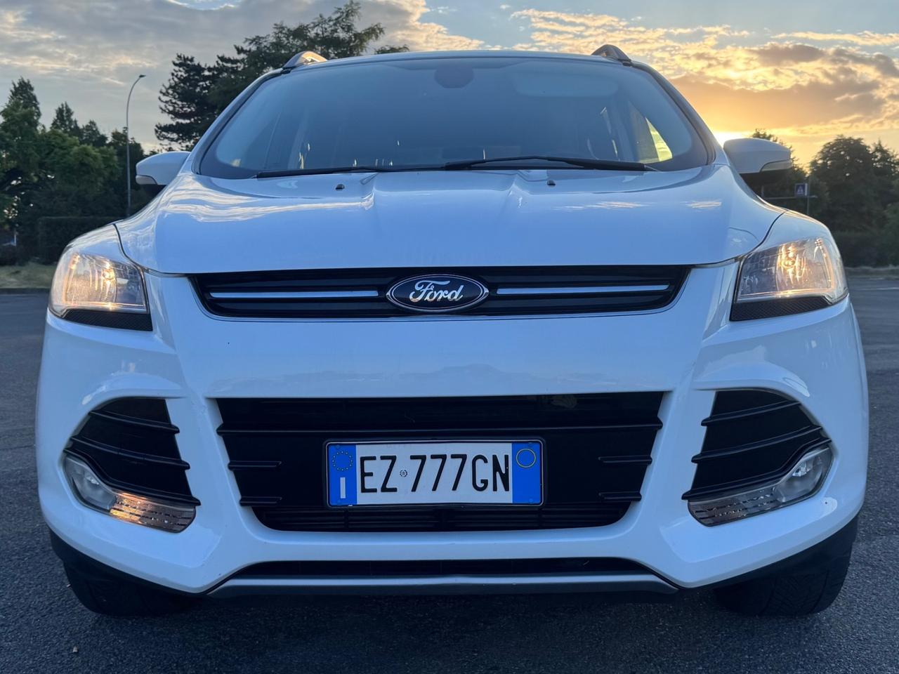 Ford Kuga 2.0 TDCI 150 CV S&S 4WD Powershift Titanium
