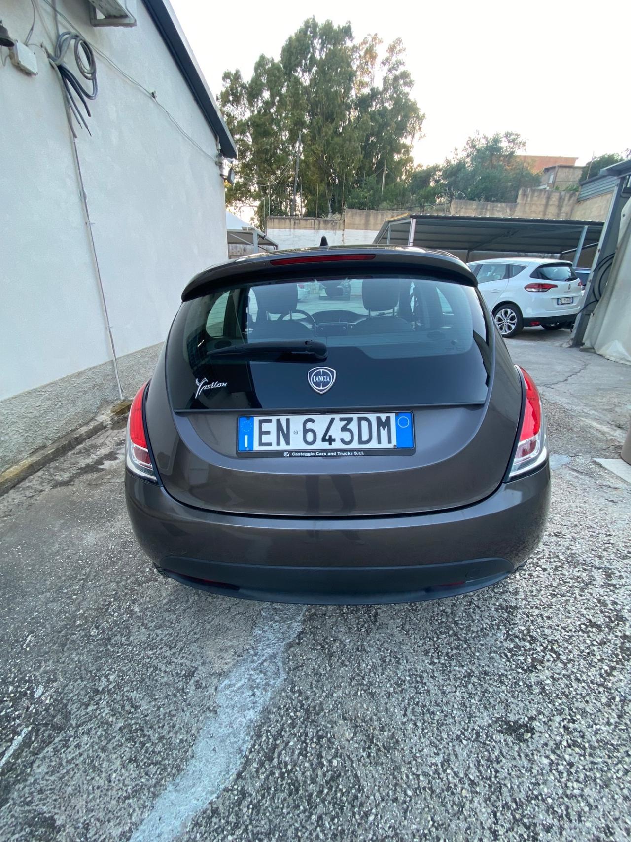 Lancia Ypsilon 1.3 MJT 16V 95 CV 5 porte S&S Silver