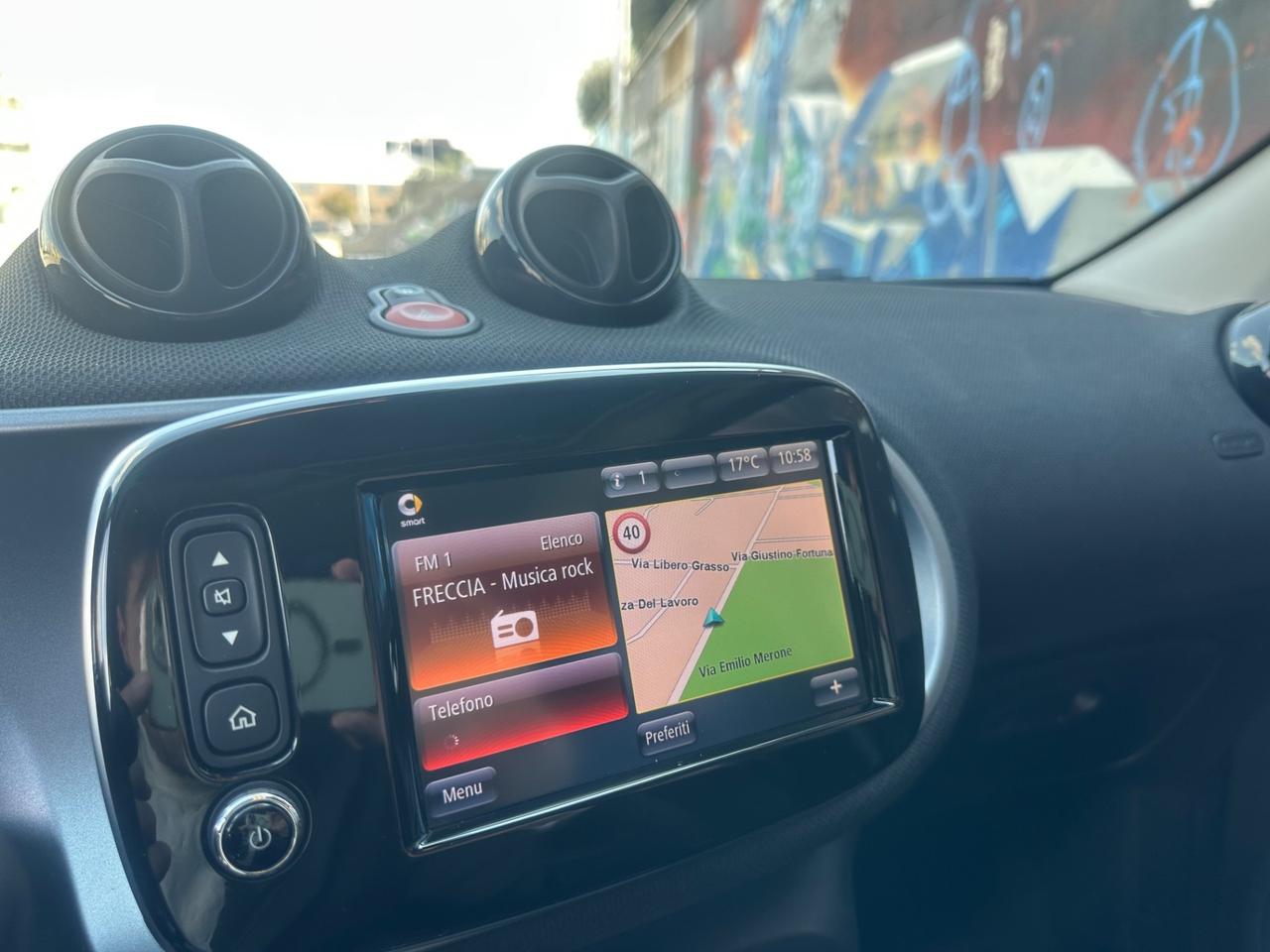 SMART FORFOUR PASSION 90CV AUT/F1/TETTO/NAVI/LED