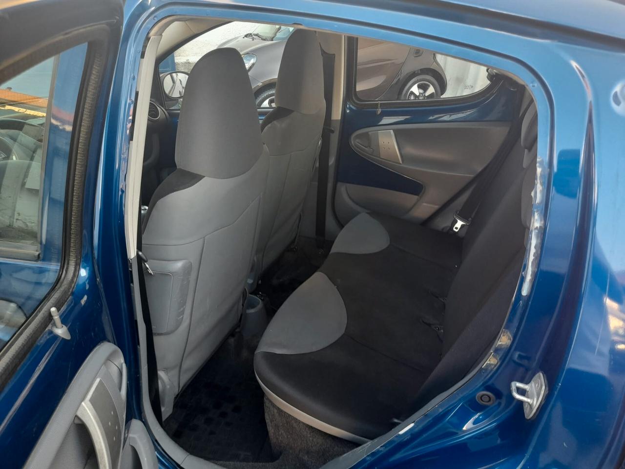 Peugeot 107 1.0cc benzina(PRIVATO)-2006