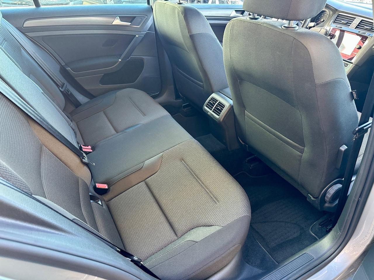 Volkswagen Golf 1.6 TDI 115 CV 5p. Business BlueMotion Technology