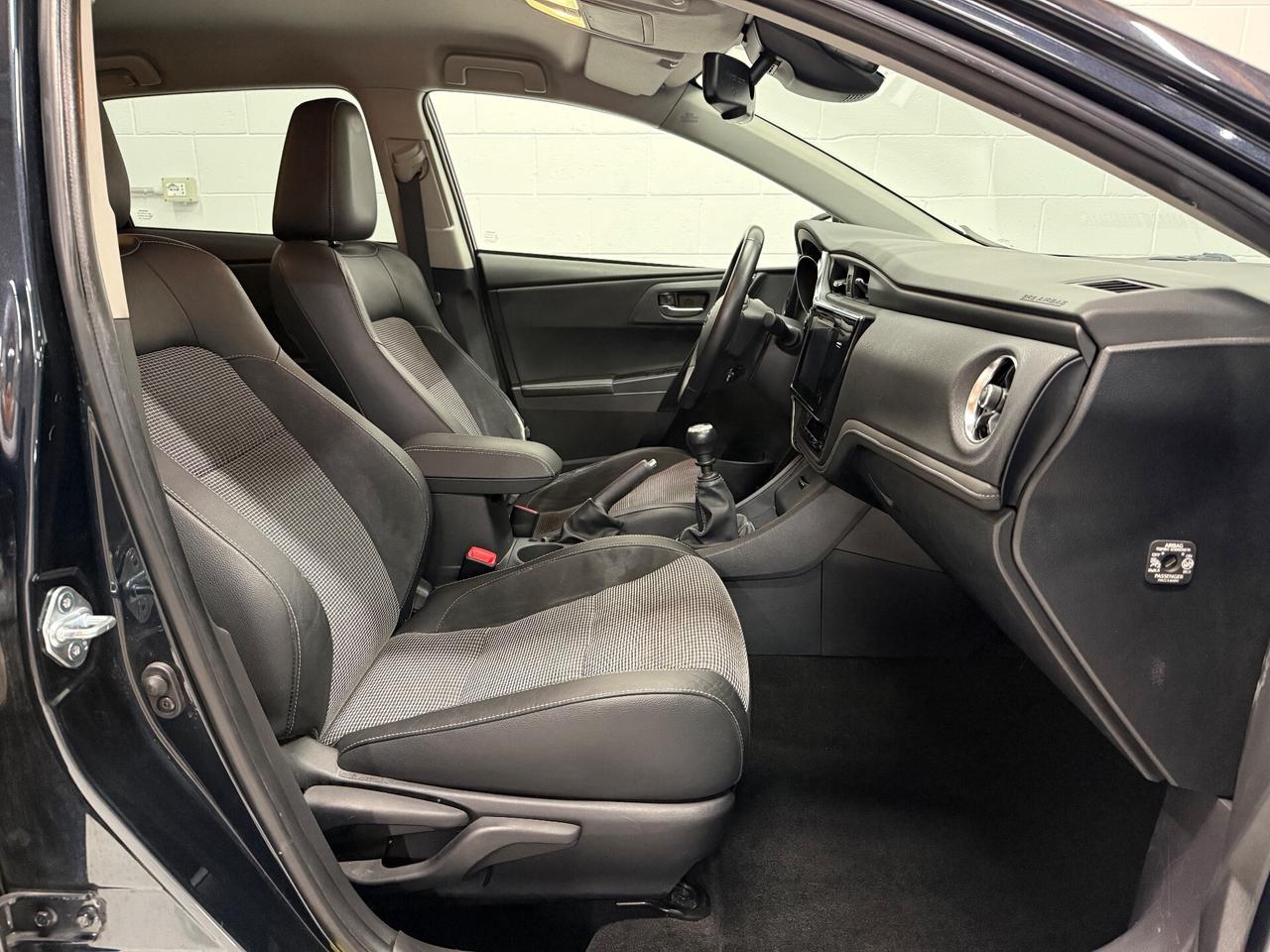 Toyota Auris 1.6 D-4D Style