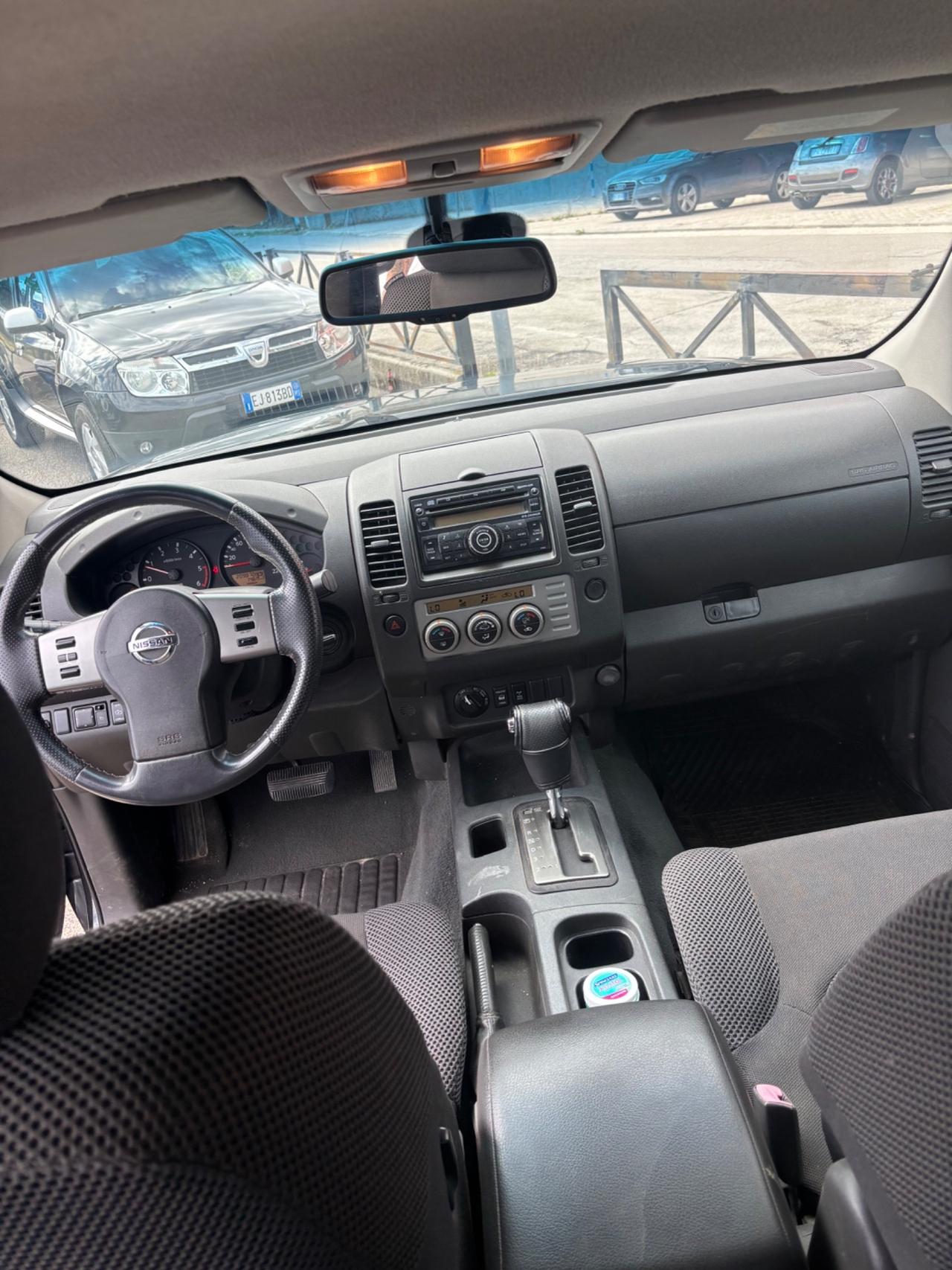 Nissan Navara 2.5 dCi 4 porte Double Cab SE
