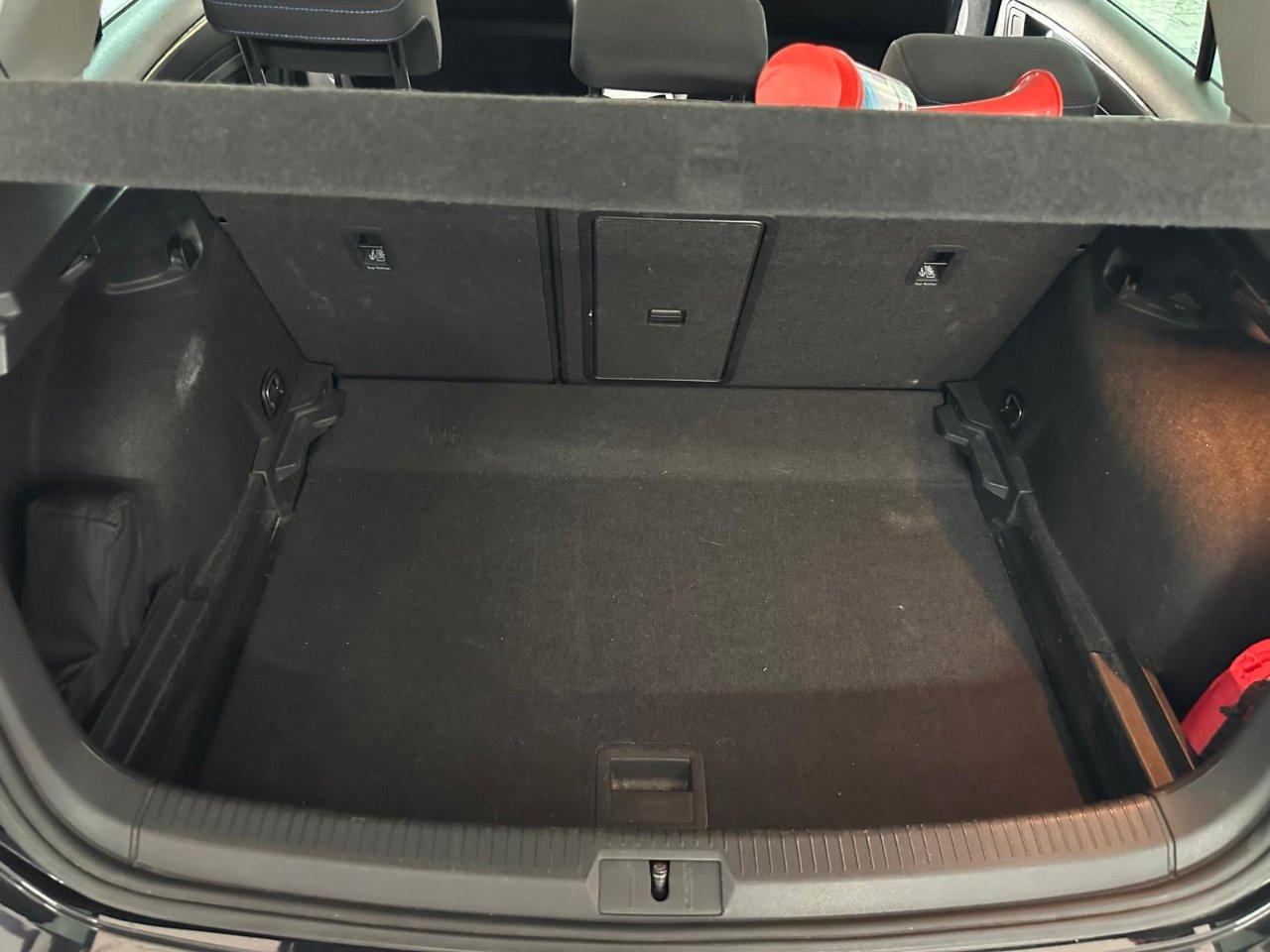 Volkswagen Golf 5 Porte Golf 5p 1.6 tdi Highline 115cv