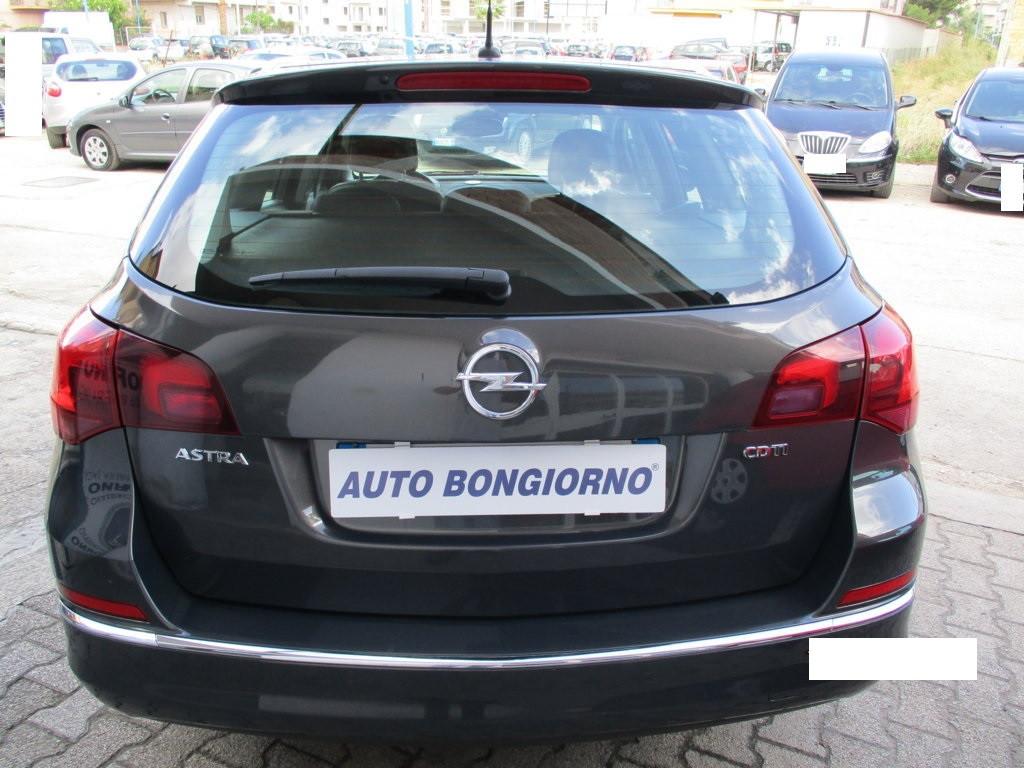 Opel Astra Sports Tourer 1.7 cdti Cosmo 130cv