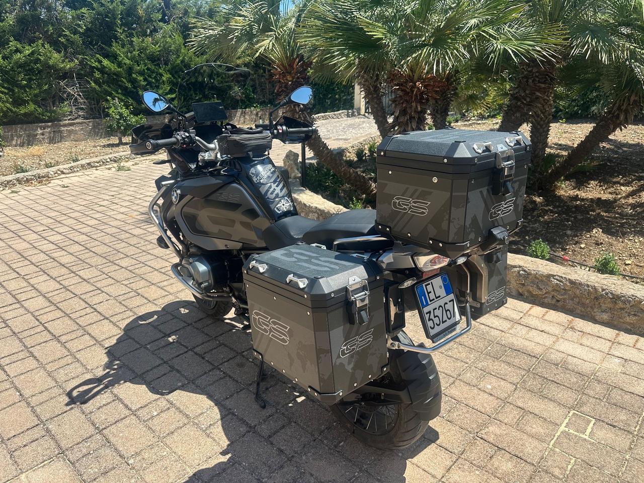 Bmw R 1200 GS Adventure Triple black