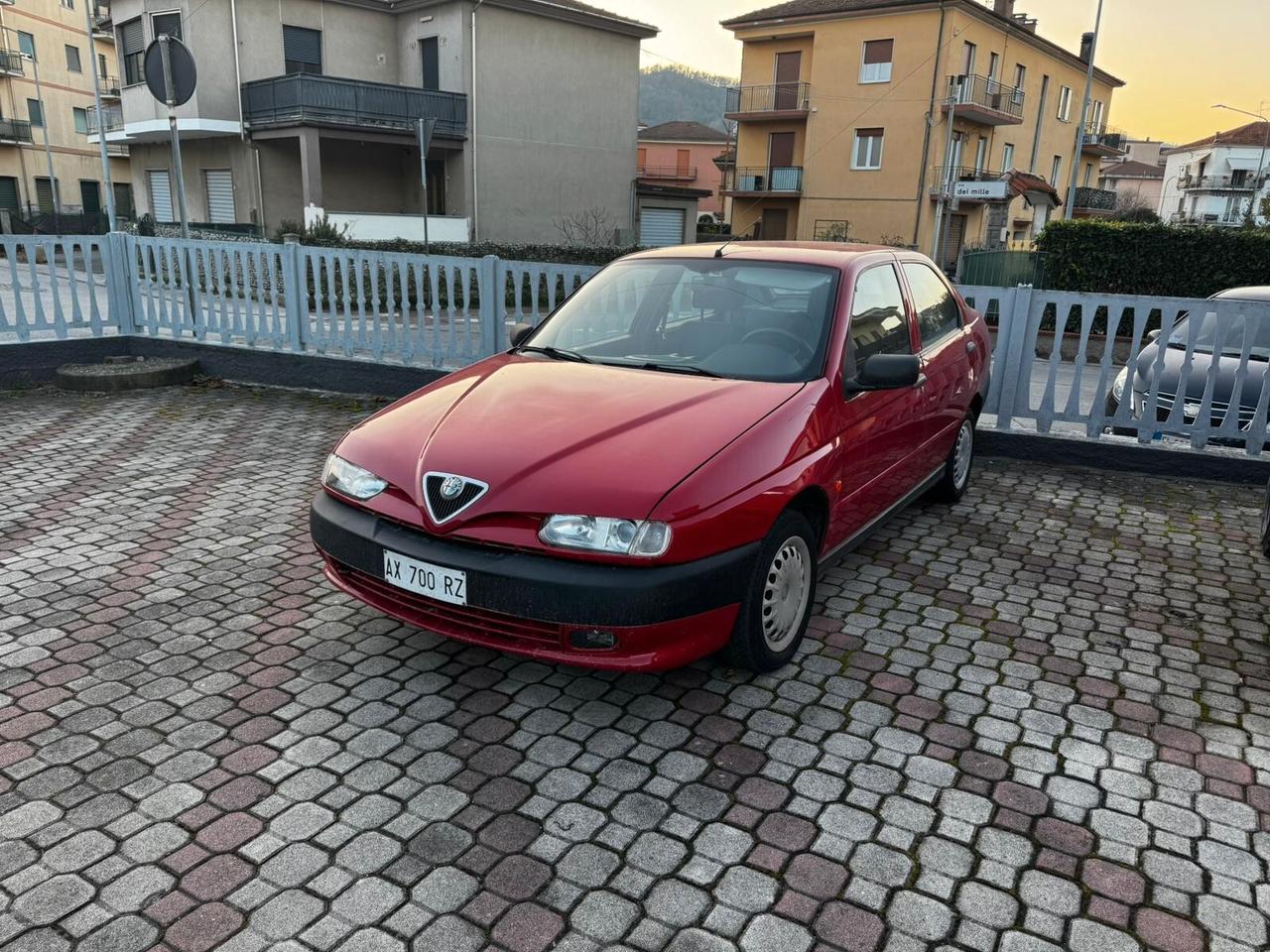 Alfa Romeo 146 1.4i 16V Twin Spark cat