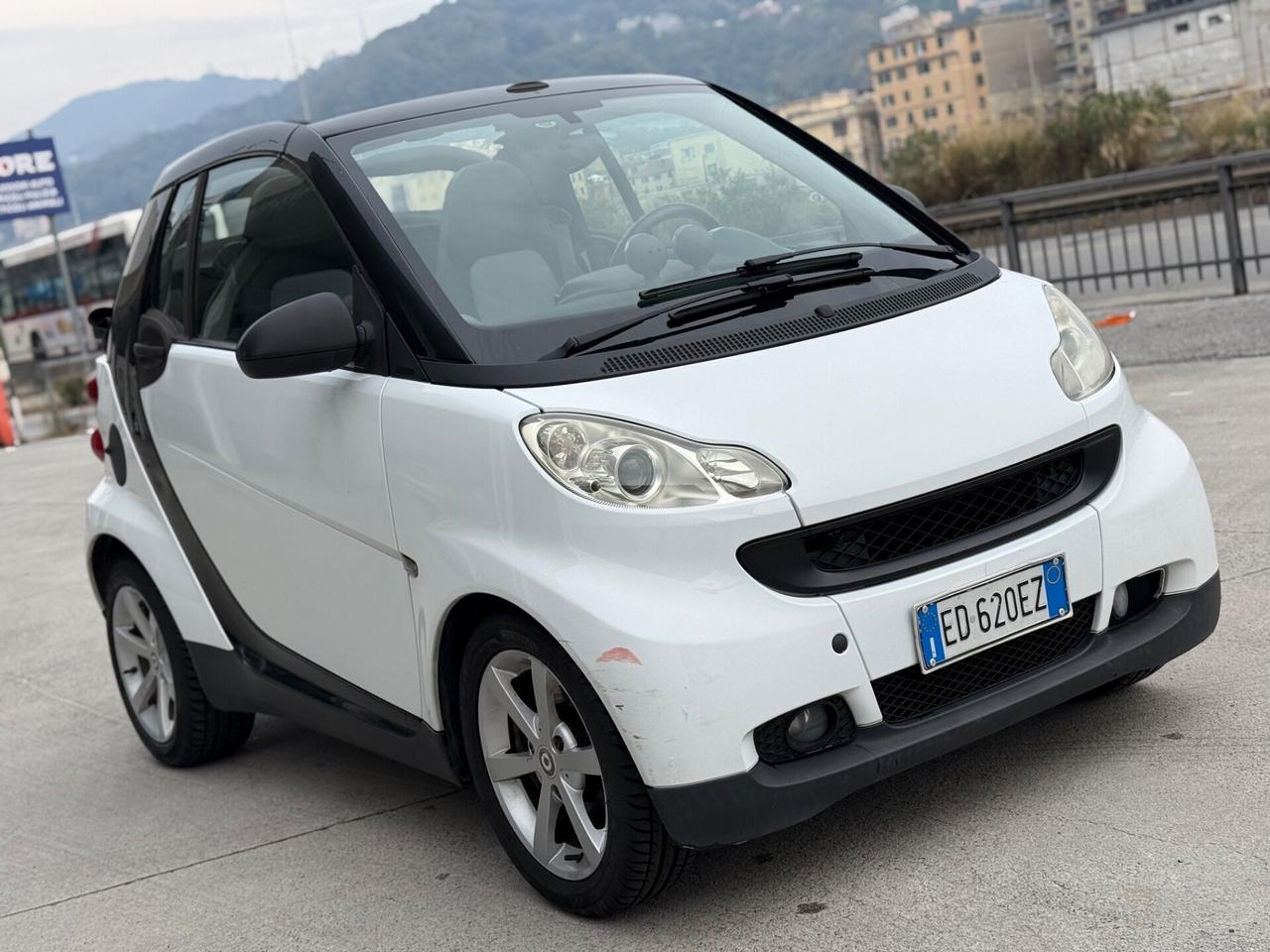 Smart ForTwo 1000 62 kW cabrio passion