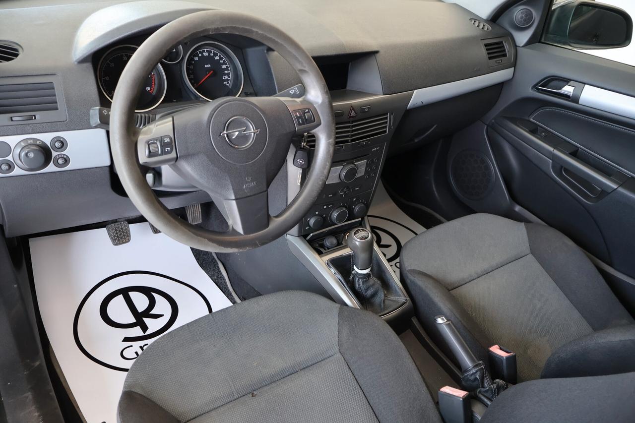 Opel Astra GTC 1.7 CDTI
