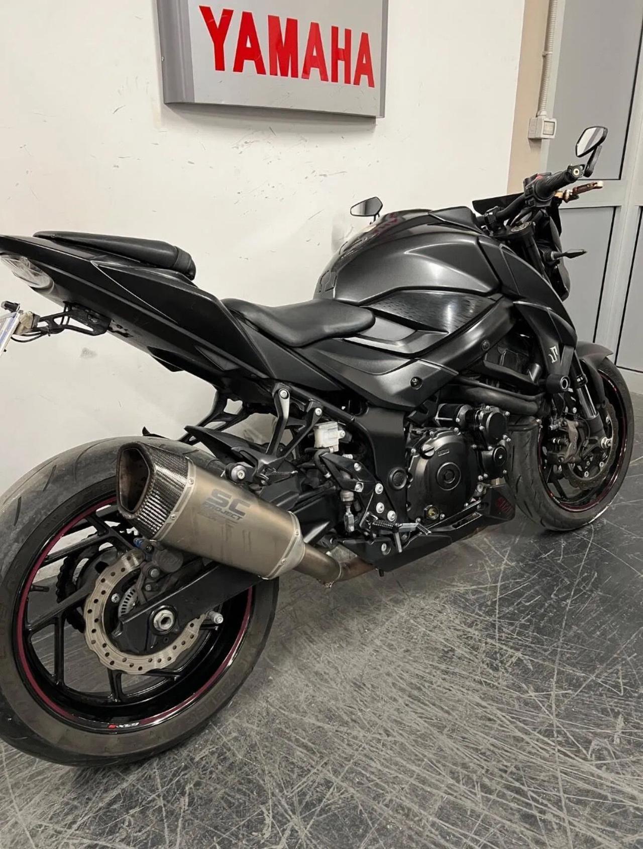 Suzuki GSX 750 S Yugen Titanium