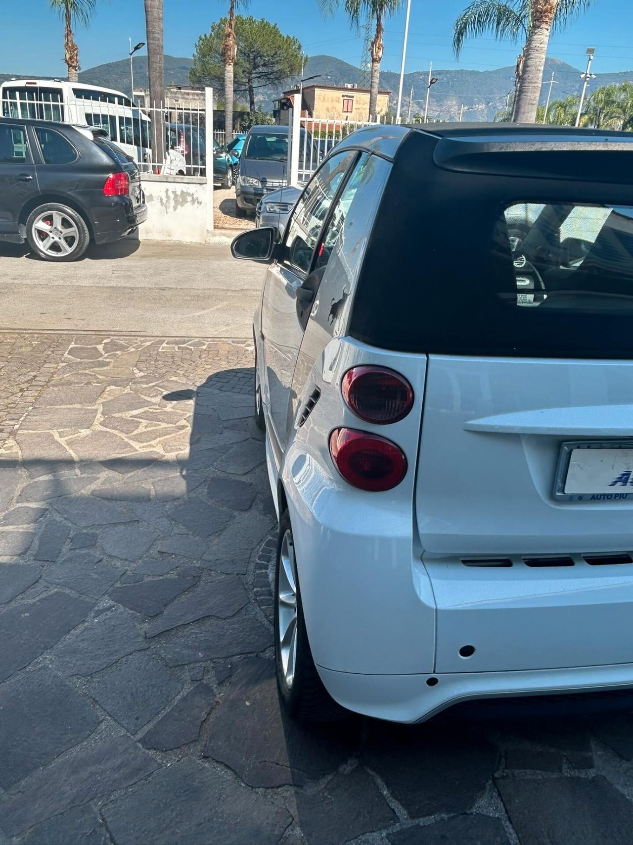 Smart ForTwo 1000 52 kW MHD cabrio passion
